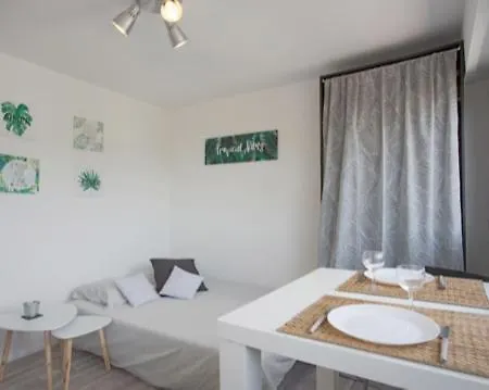 Studio A 2 Pas De La Plages Des Sablettes * לה סיין סור-מר
